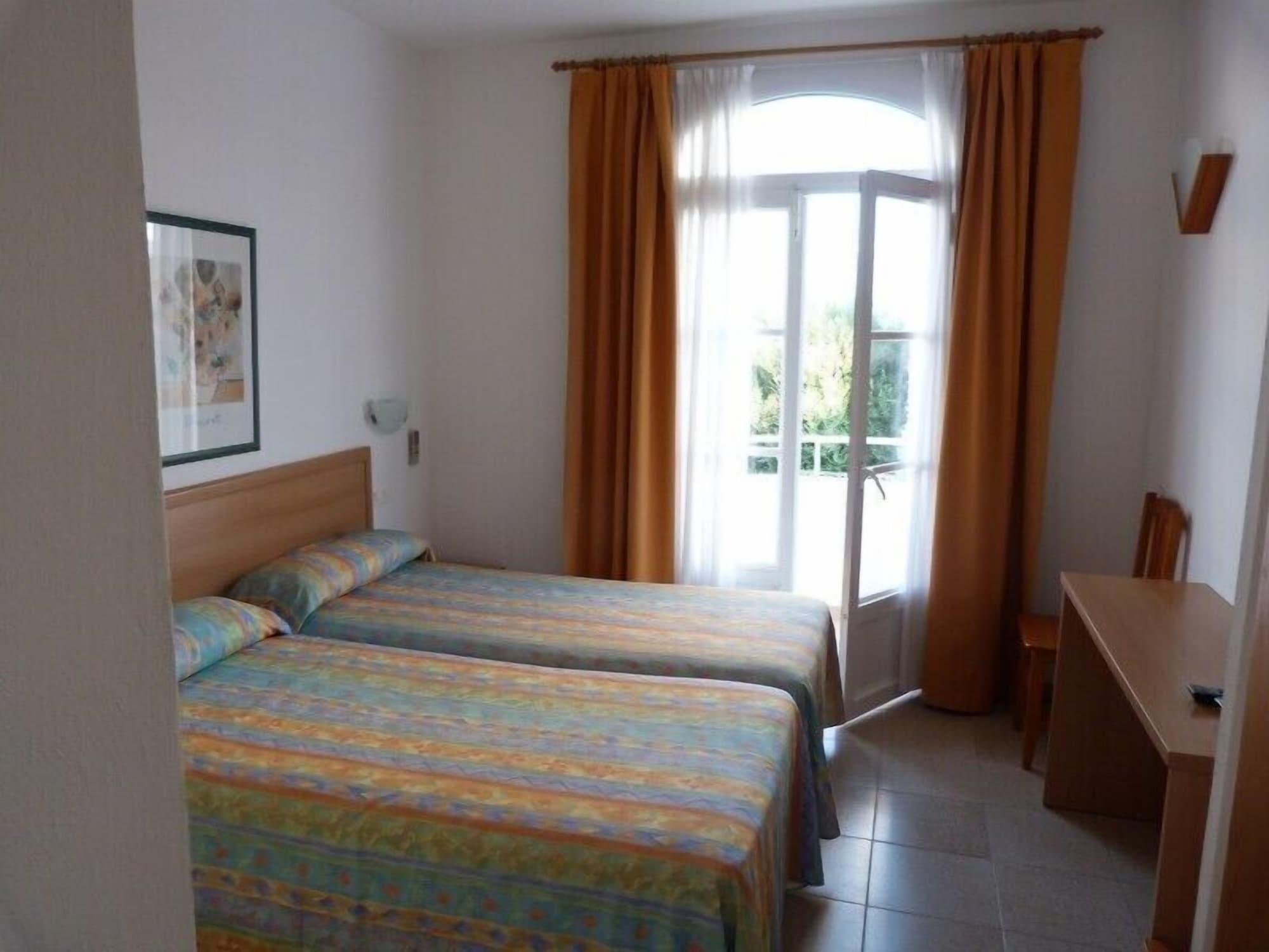 Hotel Geminis Ciutadella  Buitenkant foto